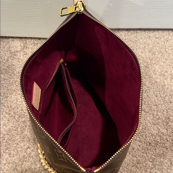 Imitation LV Dark Brown Monogram Shoulder Bag with Gold Chain - Picture 5 of 6